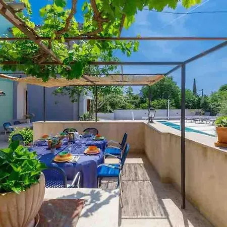 Villa Maria *
