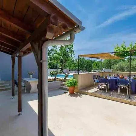 Villa Maria